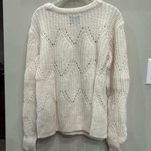 Women’s Abercrombie Sweater - Picture 3 of 3